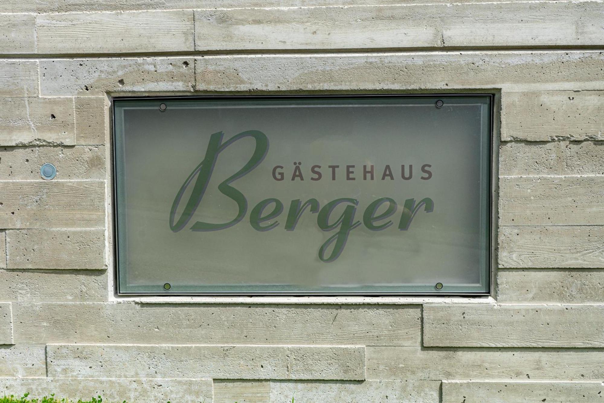 Gaestehaus Berger Sankt Jakob in Defereggen Ngoại thất bức ảnh